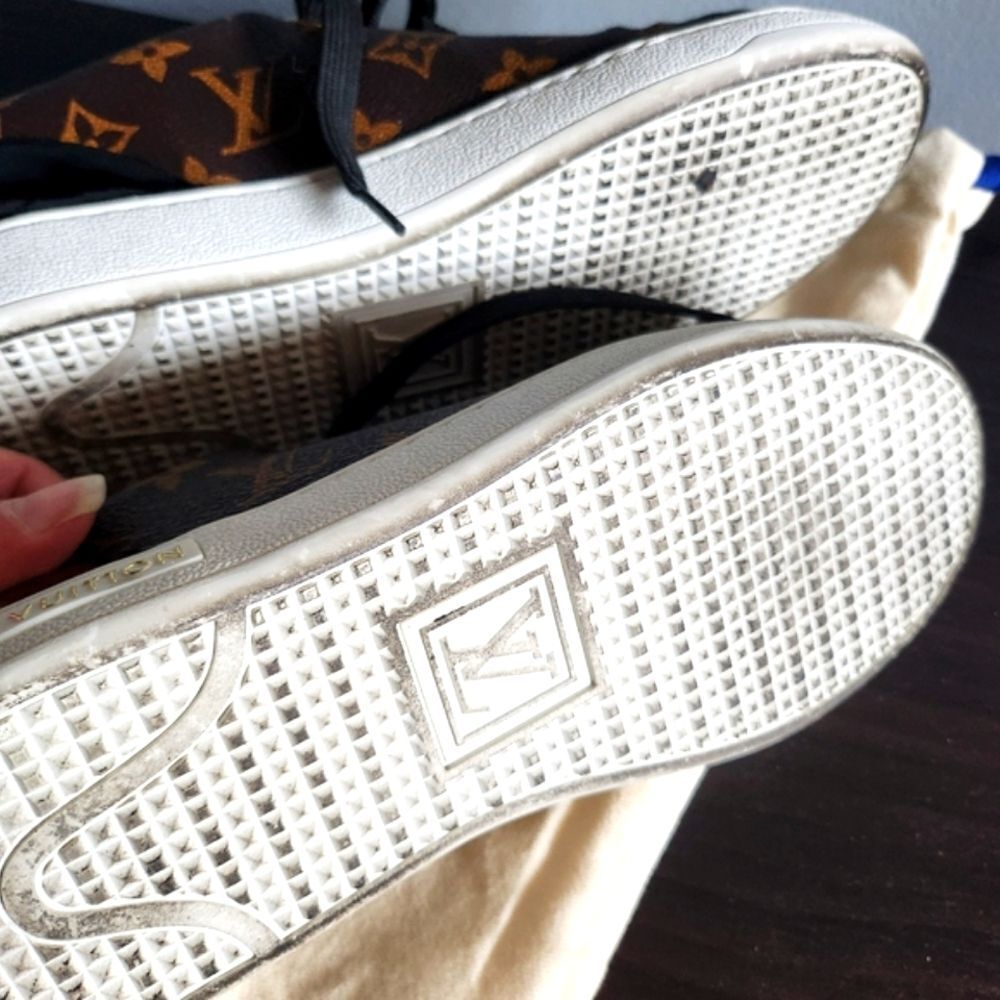 Louis Vuitton Black and Brown Monogram Sneakers - Picture 5 of 9